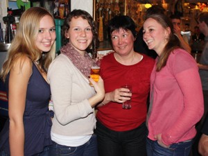Saisonabschluss 2010 - Einige Spielerfrauen